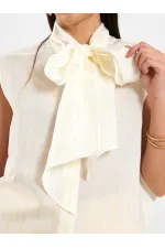 080804 Sleeveless Shirt with Flared Pattern