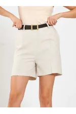 010860 Pileli Kemerli Şort
