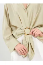 Chemise 080814 avec détail de boucle