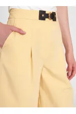 010880 Stella Bermuda Shorts with Buckle