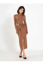 Robe midi drapée sur le devant 111699