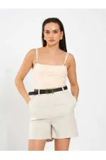 010860 Pileli Kemerli Şort