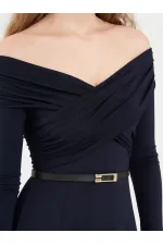 111690 Düşük Omuzlu Drapeli Elbise