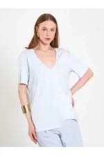 050736 V-Neck Knitted T-Shirt