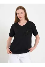 050737 T128 V-Neck Floral Embroidered Knitted T-Shirt