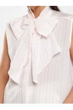 080804 Sleeveless Shirt with Flared Pattern