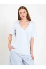 050736 V-Neck Knitted T-Shirt