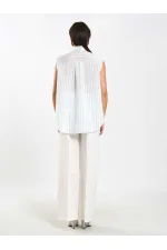 080804 Sleeveless Shirt with Flared Pattern