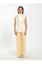 080804 Sleeveless Shirt with Flared Pattern