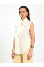 080804 Sleeveless Shirt with Flared Pattern