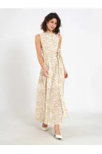 Robe 111537 avec boucle métallique au dos