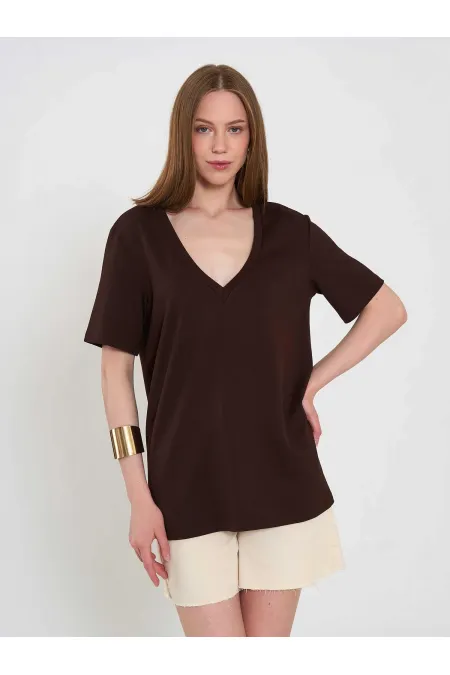 050736 V-Neck Knitted T-Shirt