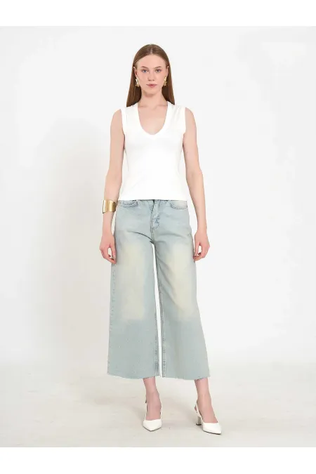 031667 Wide Leg Bermuda Shorts