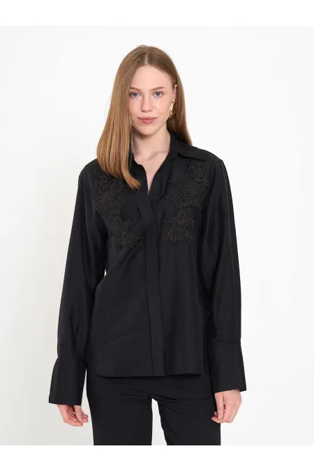 080820 Tencel Shirt with Lace Details