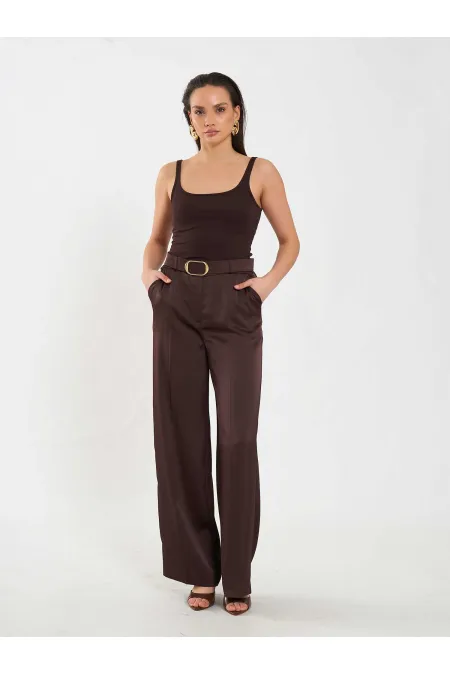 Pantalon droit satiné avec ceinture 031656