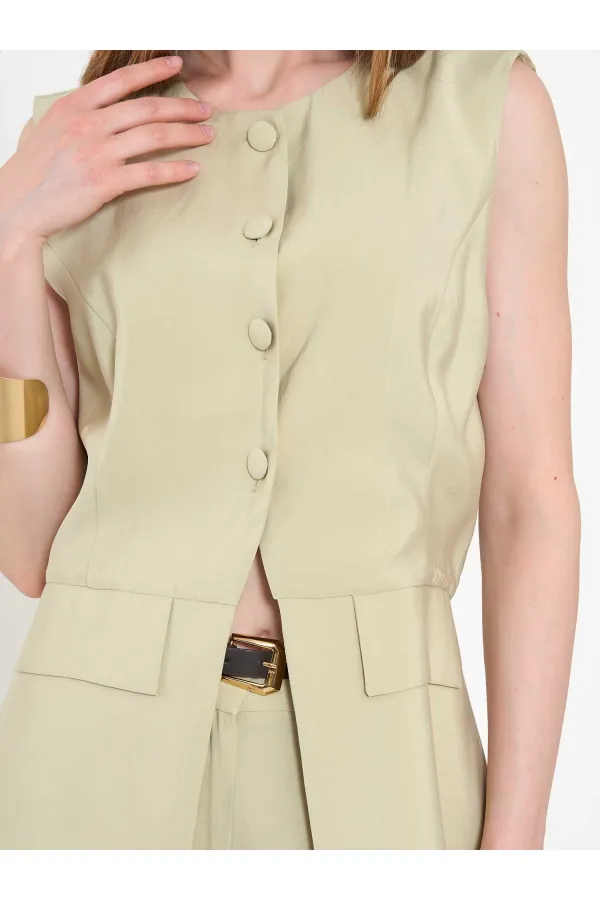 120732 Vest with Ruffled Hem