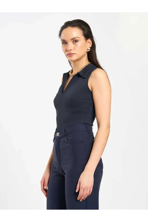 071894 Önü Fermuarlı Örme Kolsuz Body