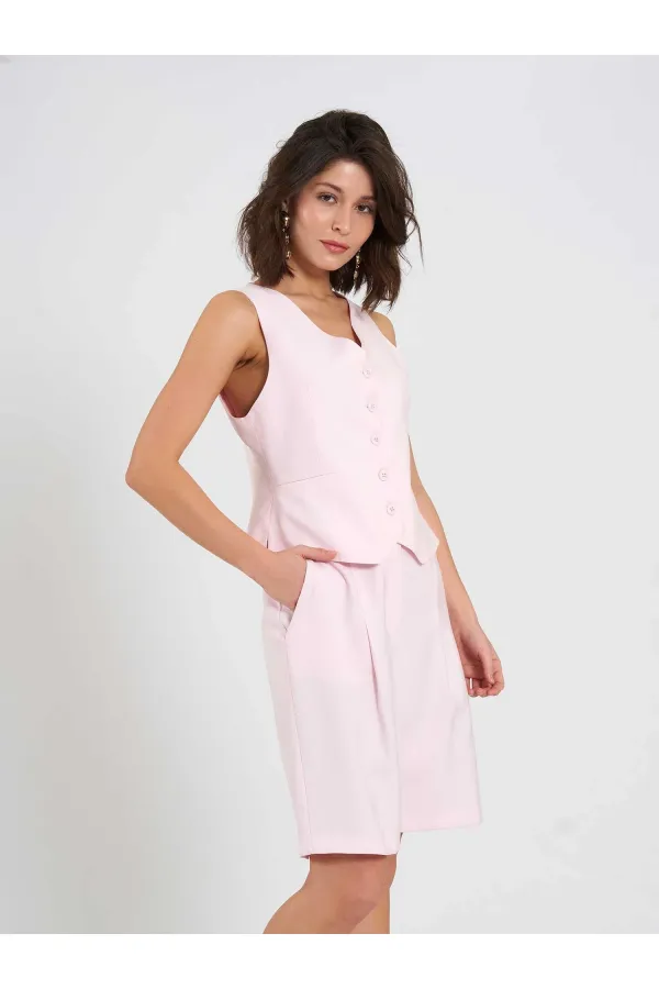 120745 Beş Düğmeli Orta Boy Yelek