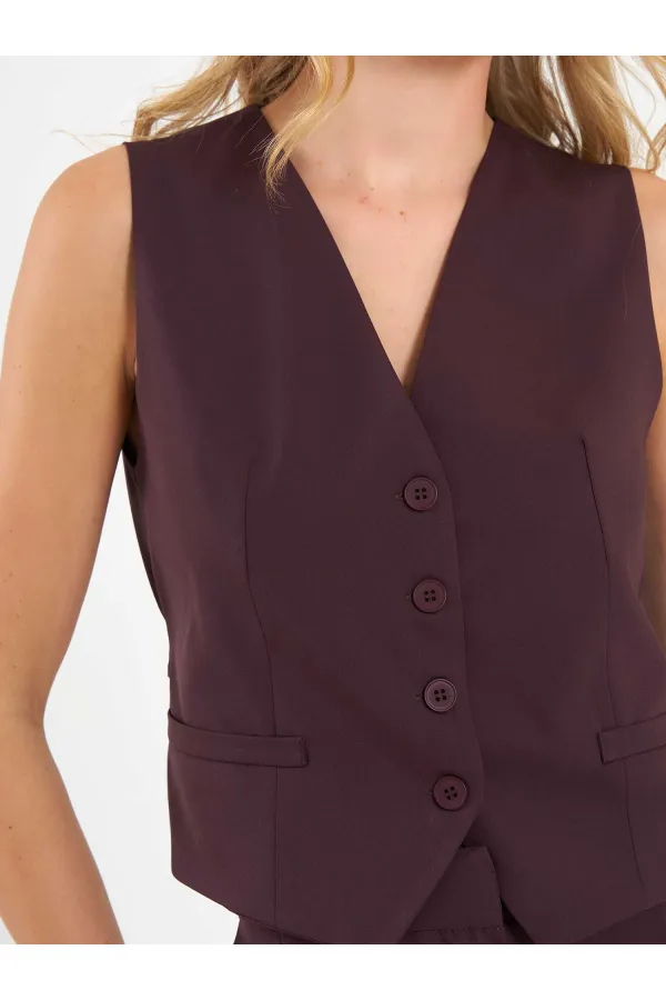 120738 Back Buckle Vest