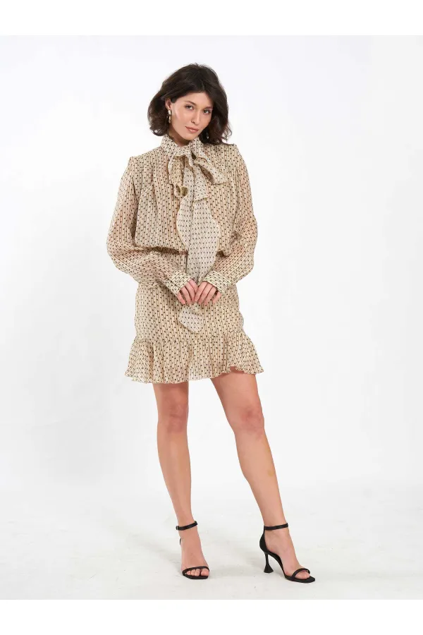 080810 Padded Front Pleated Shirt