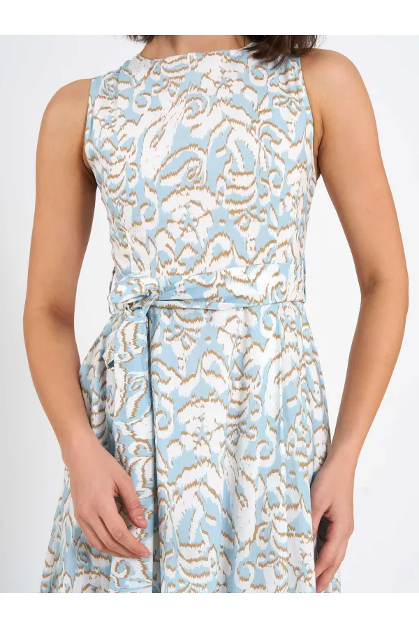 Robe 111537 avec boucle métallique au dos