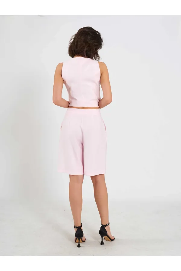 120745 Beş Düğmeli Orta Boy Yelek