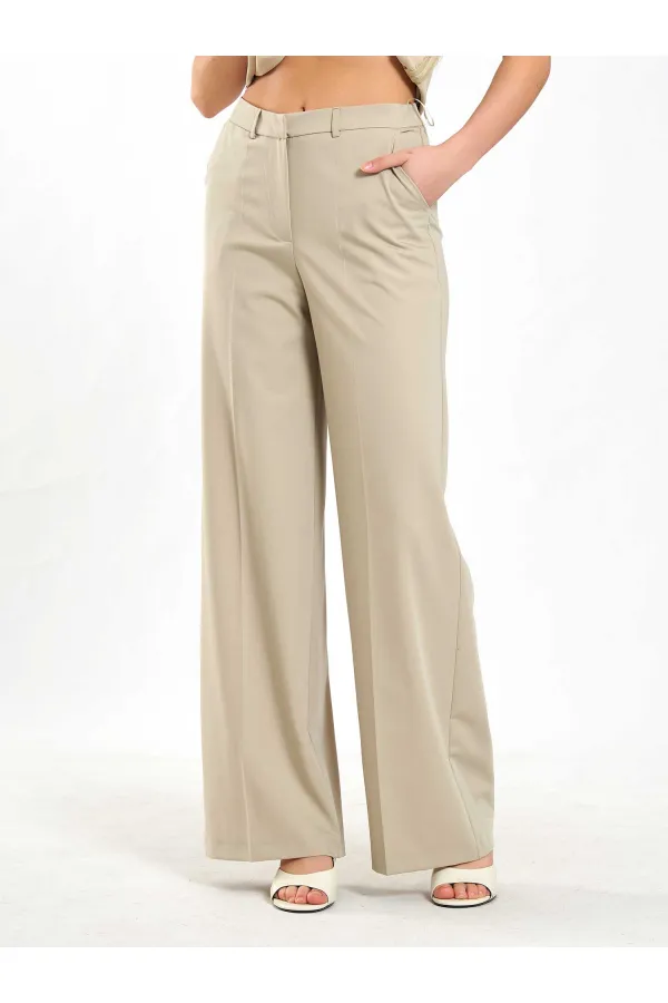 031627 Straight Leg Trousers
