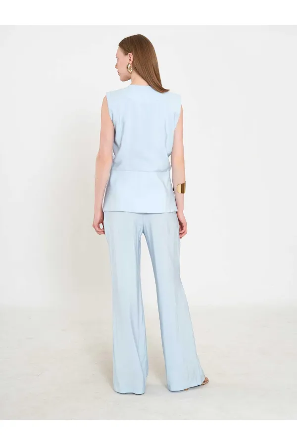 120732 Vest with Ruffled Hem