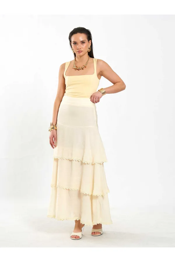 041040 Layered Ruffled Skirt