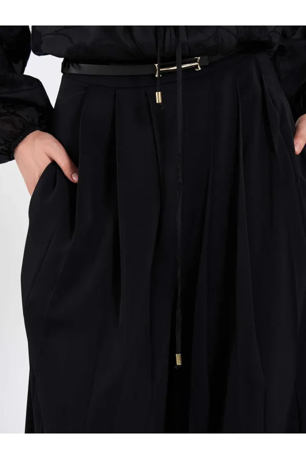 031676 Pleated Loose Fit Belted Trousers