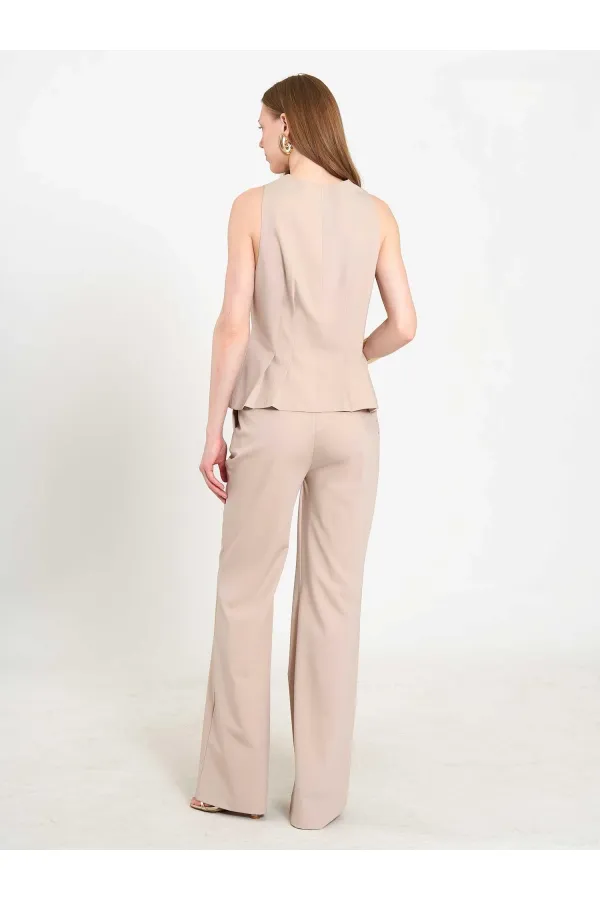 031673 Stella Straight Leg Trousers with Belt Buckle