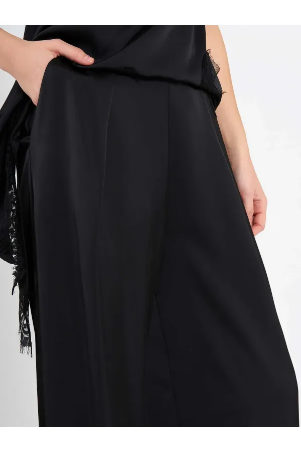 031649 Wide Pleated Satin Trousers