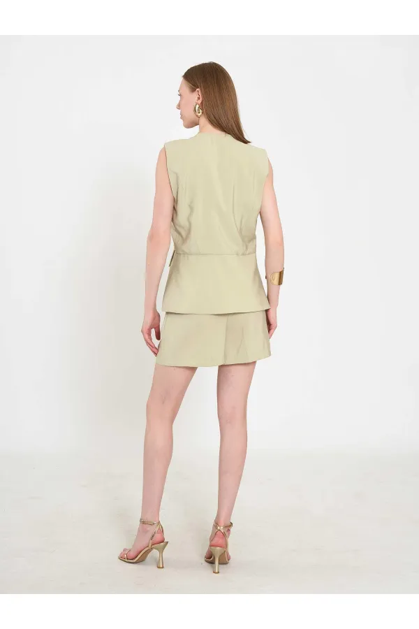 120732 Vest with Ruffled Hem