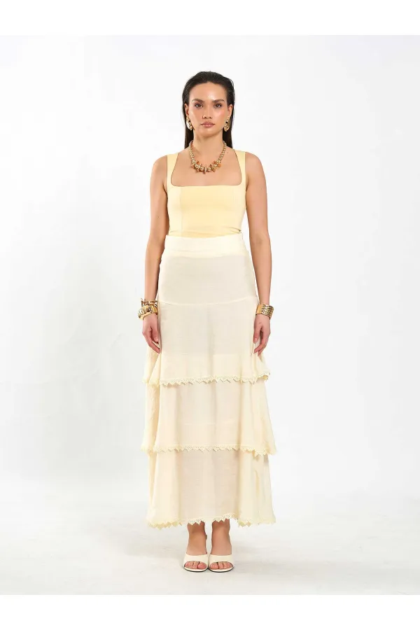 041040 Layered Ruffled Skirt