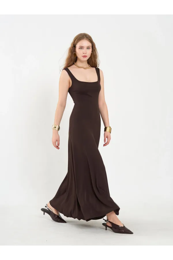 111687 Midi Volanlı Elbise