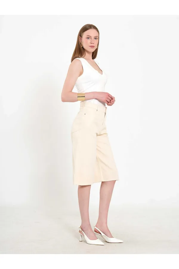 010878 Relaxed Fit Bermuda Denim Shorts