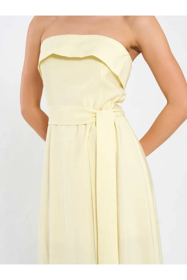 111706 Straplez Yırtmaçlı Elbise