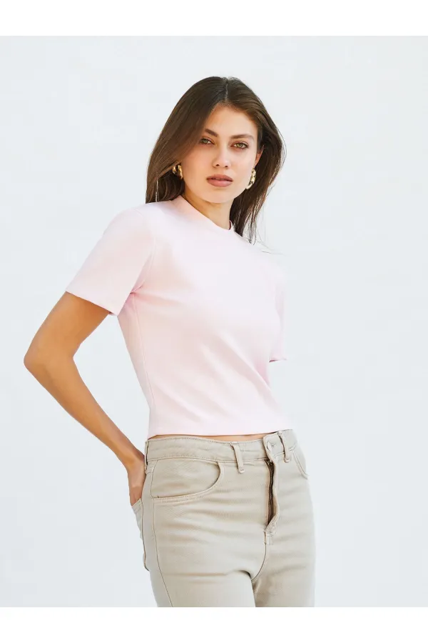 050734 Crew Neck Crop T-Shirt