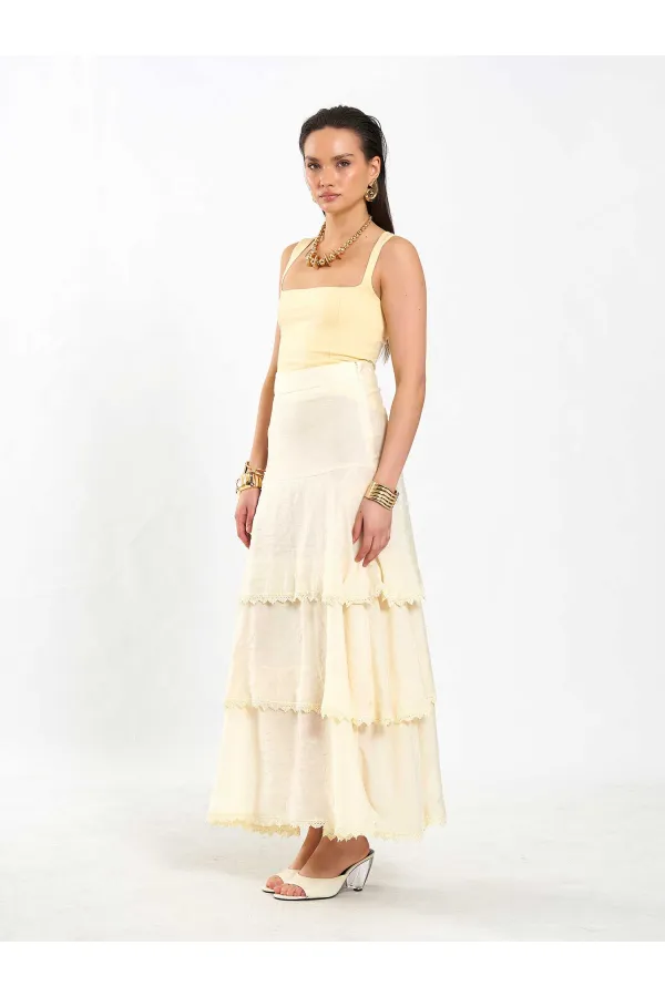 041040 Layered Ruffled Skirt