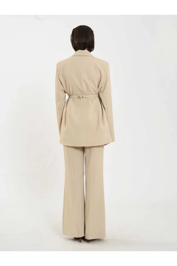 131060 Kemer Detaylı Oversize Ceket