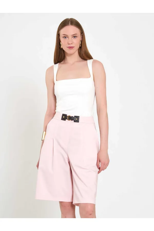 010880 Stella Bermuda Shorts with Buckle