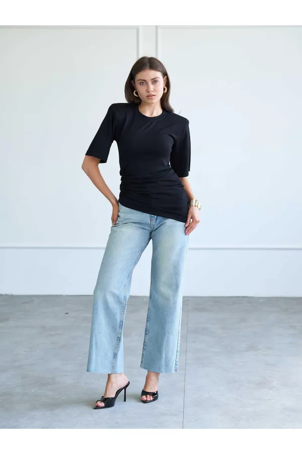 050748 Vatkalı Büzgülü T-shirt