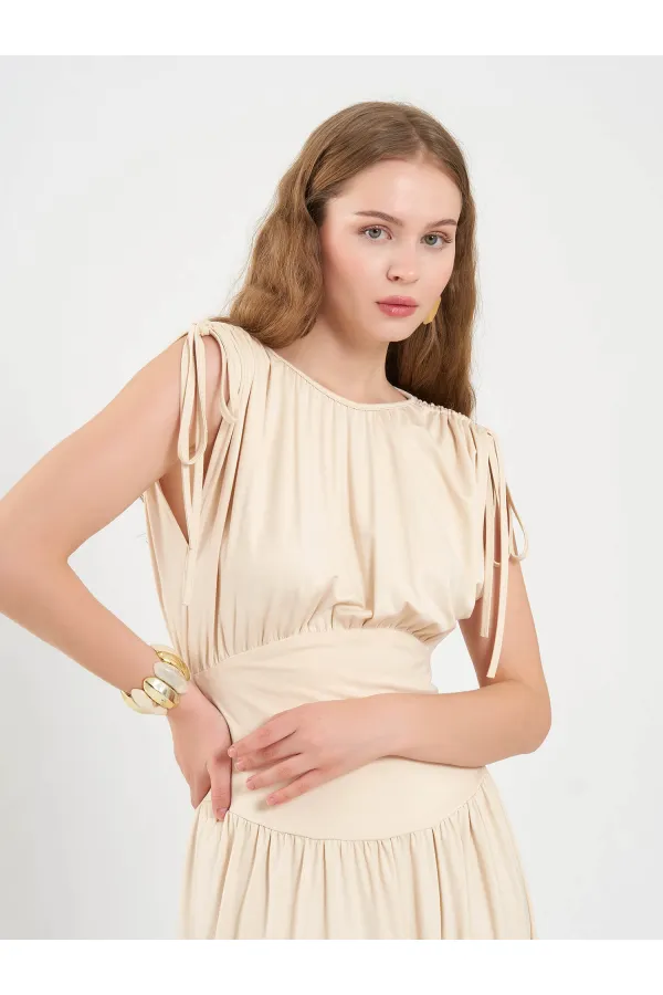 111691 Beli Korsajlı Uzun Elbise