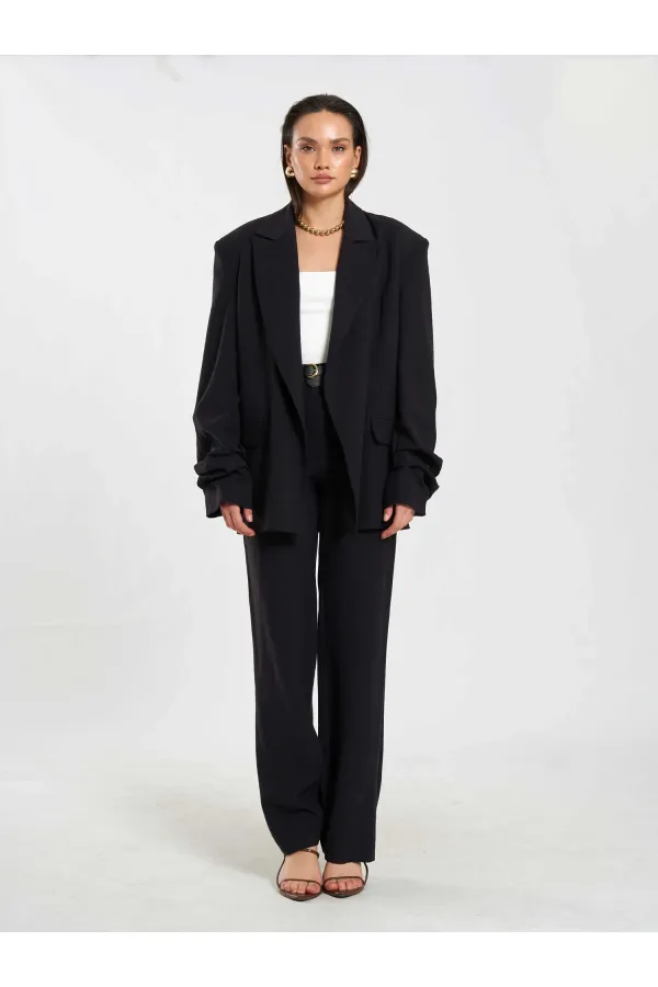 131046 Oversize Kolları Pileli Ceket