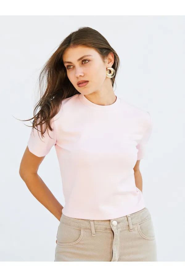 050734 Crew Neck Crop T-Shirt