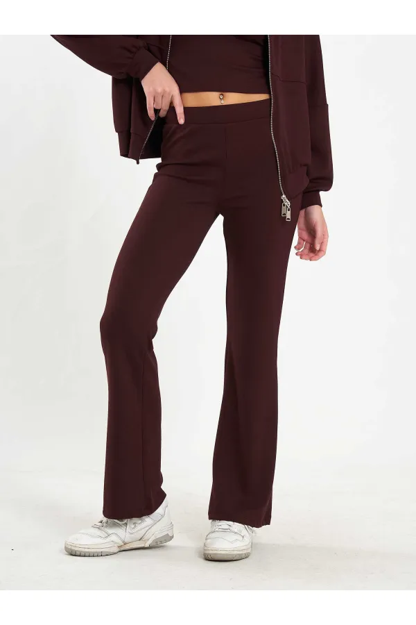 220649 Équipe sportive à trois pièces