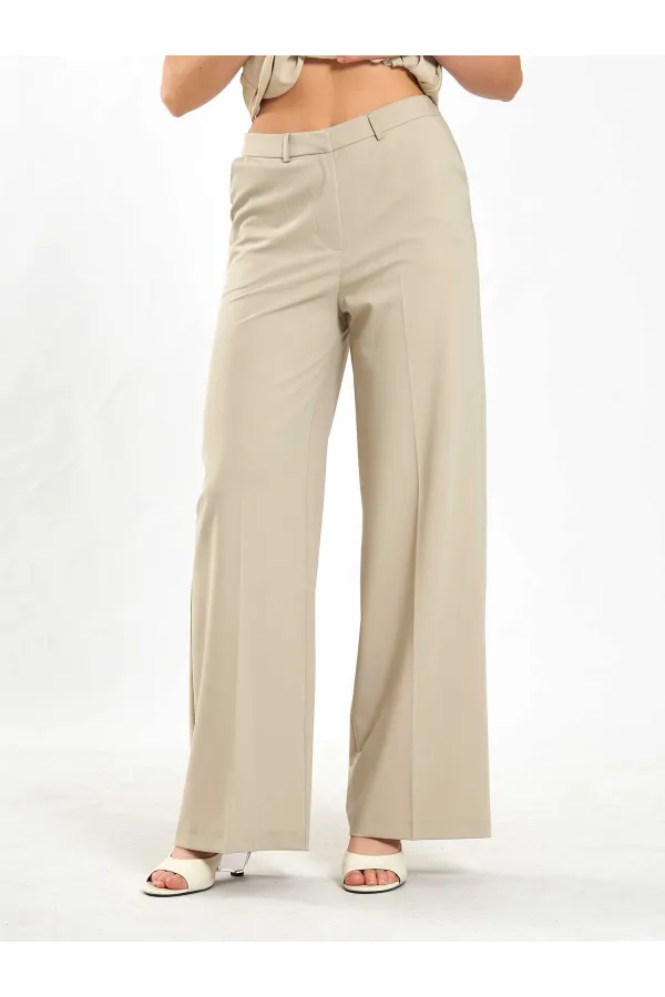 031627 Straight Leg Trousers