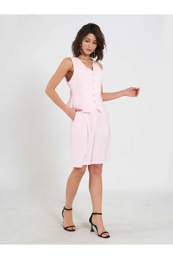 120745 Beş Düğmeli Orta Boy Yelek