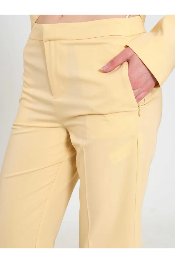 031674 Short Leg Stella Trousers