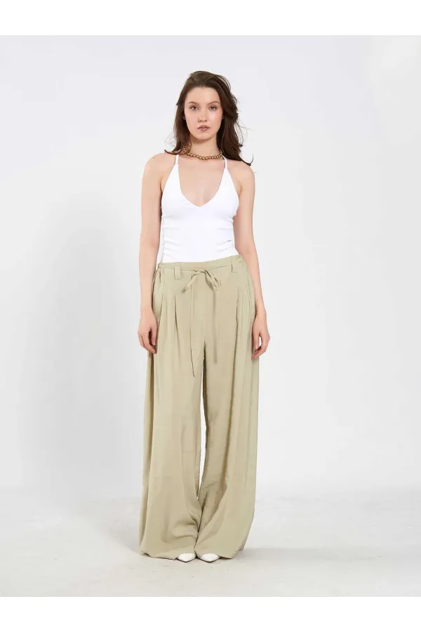031678 Elastic Waist Detail Belted Trousers